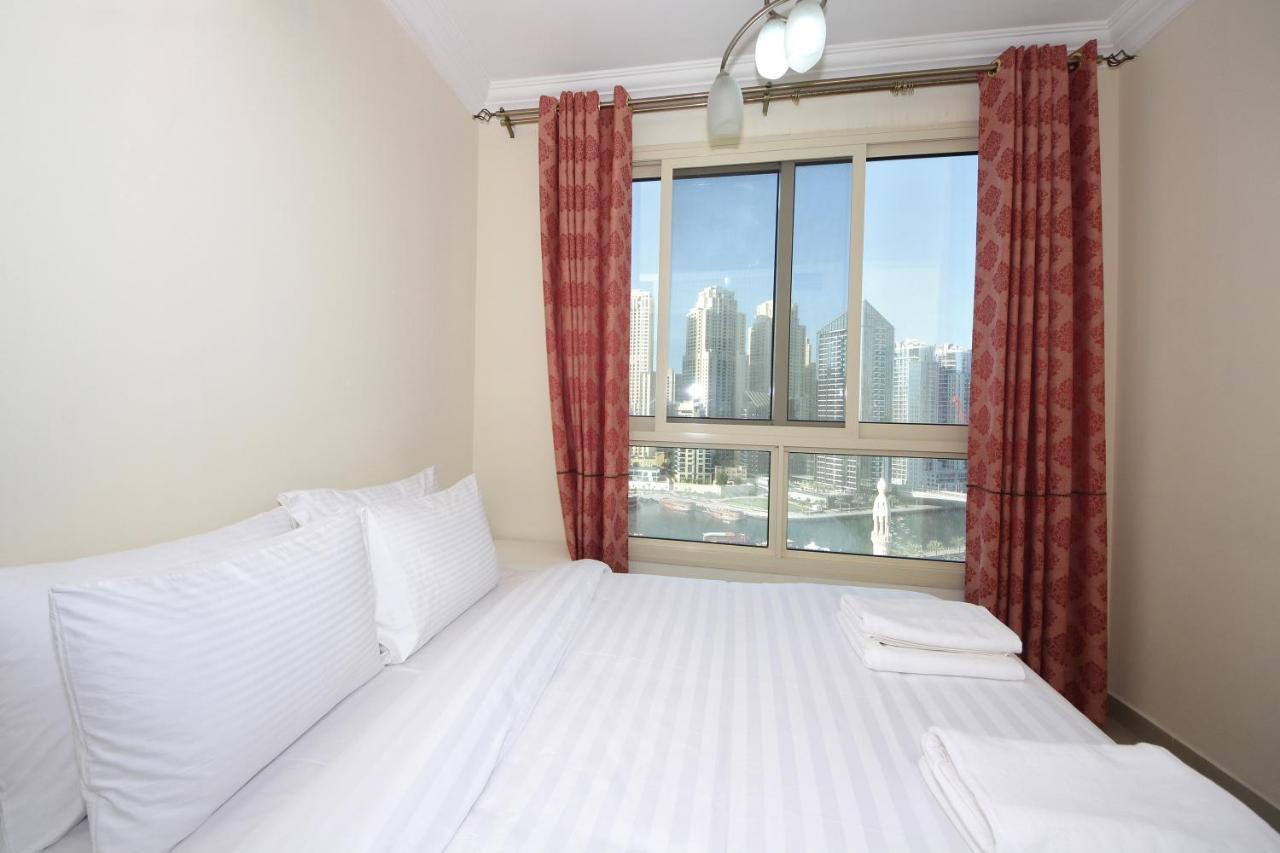 Signature Holiday Homes- Manchester Tower 1 Bedroom Apartment,Dubai Marina Eksteriør billede